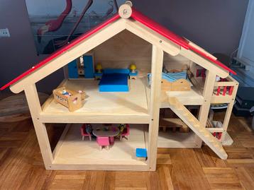 Mooi houten Poppenhuis - Zo Goed Als Nieuw! beschikbaar voor biedingen