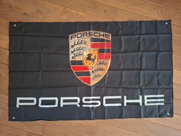 Porsche vlag  beschikbaar voor biedingen