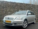 Toyota Avensis 2.0 16V WGN 2004 Grijs, Auto's, Toyota, Voorwielaandrijving, Stof, Avensis, Zwart