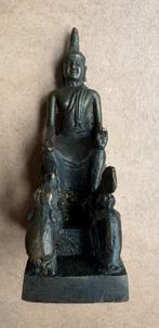 Bronzen Boeddhabeeldje met olifant en aap, Antiek en Kunst, Ophalen of Verzenden
