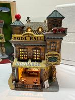 Lemax 65400 Pinnacle Pete's Pool Hall, Diversen, Kerst, Ophalen of Verzenden, Gebruikt