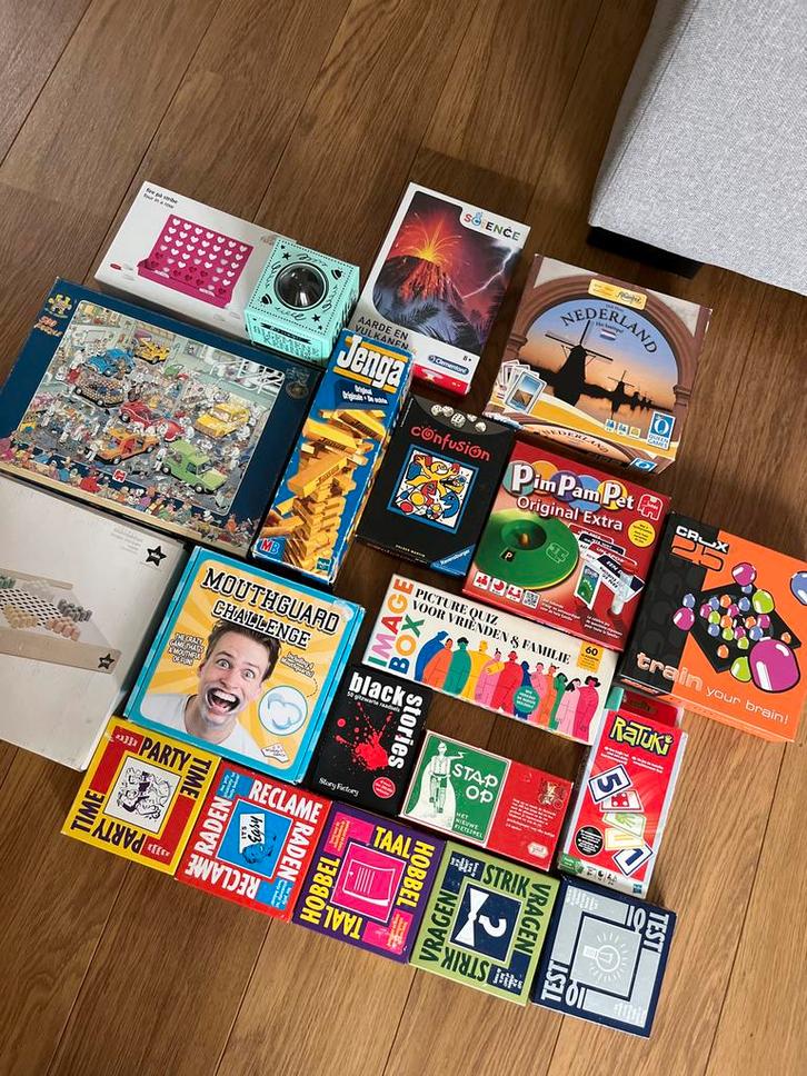 Spellen Collectie: Jenga, Nederland, en meer!, Hobby en Vrije tijd, Gezelschapsspellen | Bordspellen, Zo goed als nieuw, Een of twee spelers