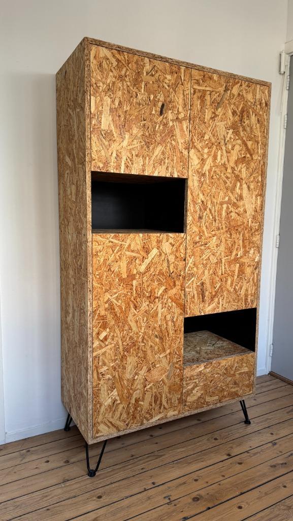 Kledingkast, Huis en Inrichting, Kasten | Kledingkasten, Gebruikt, 150 tot 200 cm, 50 tot 100 cm, 25 tot 50 cm, Met deur(en), Met plank(en)