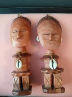 Two hand carved African wooden figures, Antiek en Kunst, Ophalen of Verzenden, Overige materialen