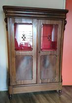 Antieke mahonie kast kabinet met glas, rood vilt en lampje, Ophalen