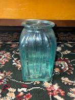 Vaasje - 19 cm hoog, Blauw, Ophalen of Verzenden, Minder dan 50 cm, Glas