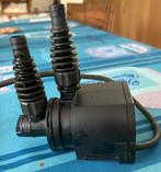 Oase Aquarius Universal Classic 2000 vijverpomp, Ophalen, Zo goed als nieuw, Vijverpomp