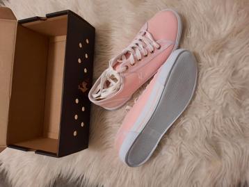 Schoenen NIEUW beschikbaar voor biedingen