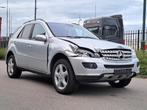 Mercedes-Benz ML 350 4 MATIC ONLY EXPORT AFRIKA, Auto's, Automaat, Gebruikt, Zwart, Bedrijf