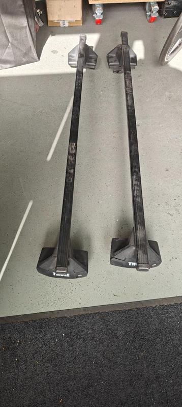 Thule SquareBar Evo 127 - Audi A3 of Peugeot 308 (SW) <2021  beschikbaar voor biedingen