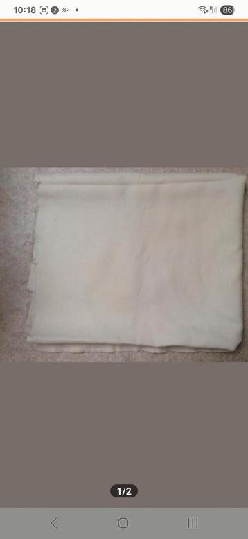 Warme crème stof - 150x100cm - Rokjesstof beschikbaar voor biedingen