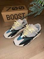 Yeezy Boost 700 V1 Wave Runner - Maat 43 1/3, Kleding | Heren, Schoenen, Ophalen, Zo goed als nieuw, Overige kleuren, Sneakers of Gympen