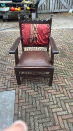 Houten fauteuil vintage met houtsnijwerk, Antiek en Kunst, Ophalen