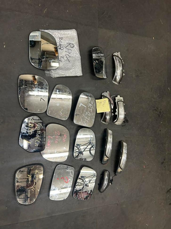 Toyota Spiegelglazen & LED R.a.w Rav4, Avensis, Prius, Auto-onderdelen, Spiegels, Toyota, Gebruikt, Ophalen of Verzenden