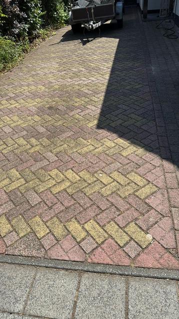 65m2 oprit / stenen / klinkers/ terras beschikbaar voor biedingen