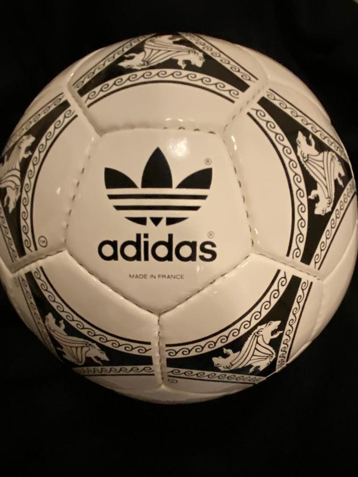 Adidas Etrvsco Unico Voetbal WC 1990, Sport en Fitness, Voetbal, Bal, Maat L, Ophalen of Verzenden