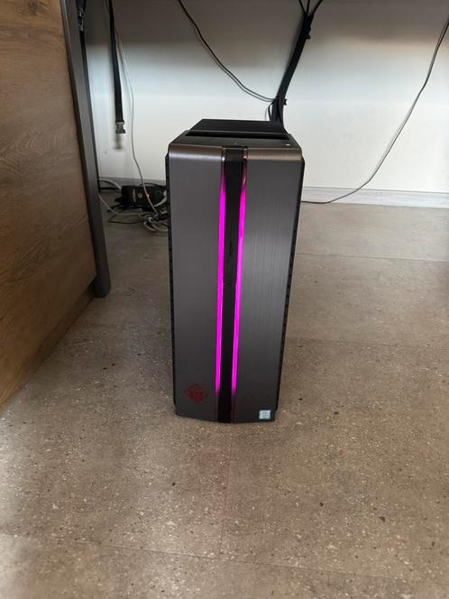Pc + beeldscherm, Computers en Software, Desktop Pc's, Zo goed als nieuw, 32 GB, Ophalen