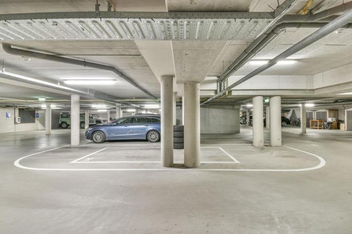 Parkeerplaats Amsterdam garagebox te huur parkeerplek, Huizen en Kamers, Garages en Parkeerplaatsen, Amsterdam