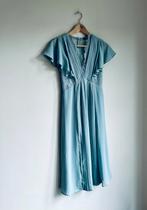 Prachtige turquoise jurk TFNC London maat S, Kleding | Dames, Blauw, Ophalen of Verzenden, Zo goed als nieuw, Maat 36 (S)