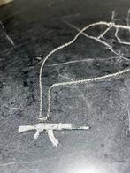 AK-47 Ketting met Strass - Zilverkleurig&Goudkleurig, Nieuw, Ophalen of Verzenden, Zilver, Overige materialen