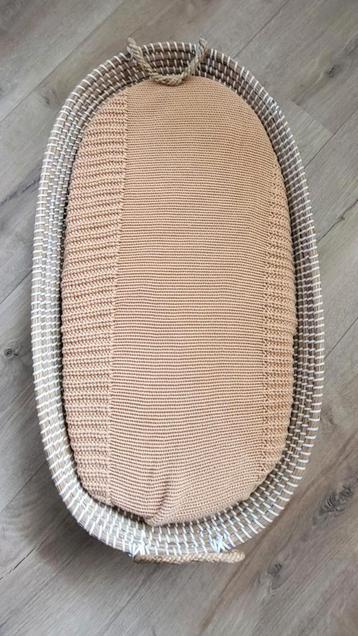 Verschoonmand olli ella , oval basket. Inclusief matras beschikbaar voor biedingen