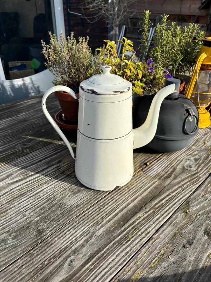 Crème witte emaille koffiekan, Antiek en Kunst, Antiek | Emaille, Ophalen of Verzenden