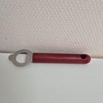 Tupperware Flesopener - Rood, Huis en Inrichting, Keuken | Tupperware, Ophalen of Verzenden, Gebruikt