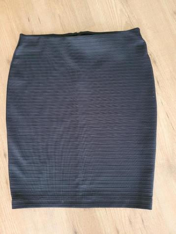 Dames rok zwart stretch merk Espri maat 38. beschikbaar voor biedingen