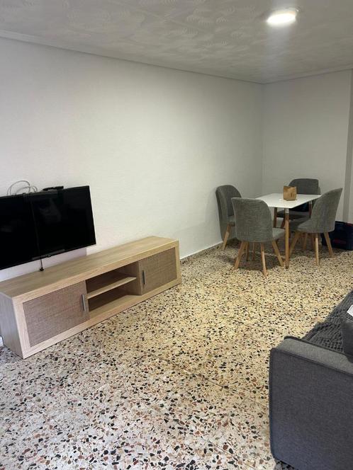 Appartement te huur in Spanje los locos , Torrevieja, Vakantie, Vakantiehuizen | Spanje, Costa Blanca, Appartement, Overige, Aan zee