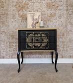 Zwart dressoir met crème patronen, Huis en Inrichting, Kasten | Dressoirs, Ophalen, Donyavimin@gmail.com, Zo goed als nieuw, 5363st