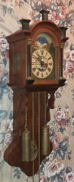 mahoniehouten staartklok met koperen gewichtjes, Ophalen of Verzenden