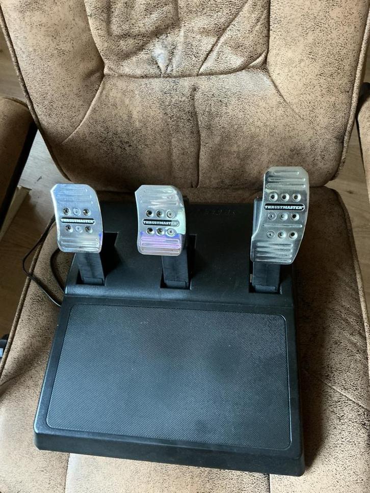Thrustmaster T3PA Pedalen - goede staat, Spelcomputers en Games, Spelcomputers | Overige Accessoires, Gebruikt, Ophalen of Verzenden