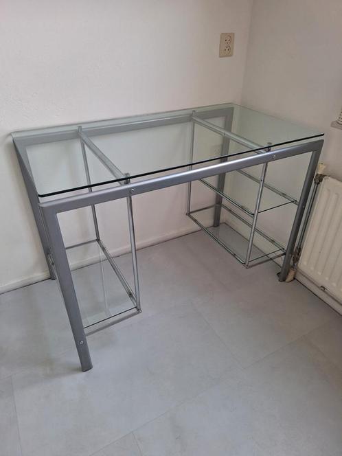 Te koop een leuk bureau., Huis en Inrichting, Bureaus, Zo goed als nieuw, Ophalen