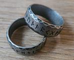 Prachtige, staalkleurige ring Noorse runen design, nieuw, Ophalen of Verzenden, Nieuw, Zilver, Dame of Heer