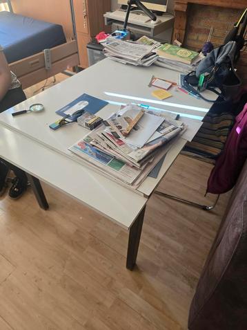 Eettafel, uitschuifbaar beschikbaar voor biedingen