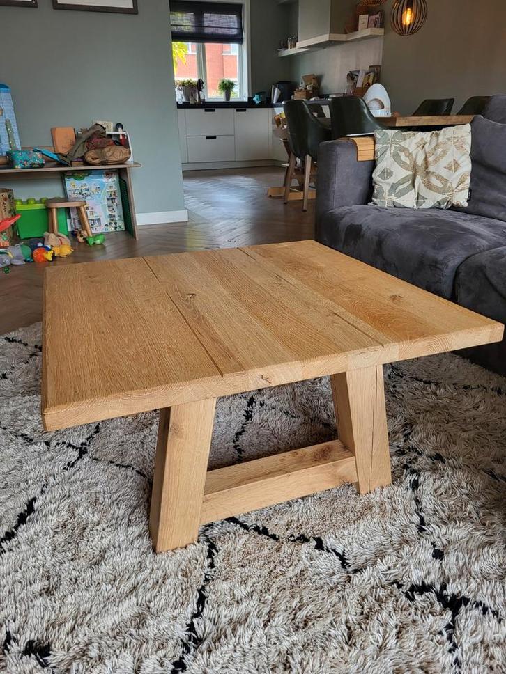 Massief eikenhouten salontafel 80 x 80 x 44cm, Huis en Inrichting, Tafels | Salontafels, Zo goed als nieuw, Minder dan 50 cm, 50 tot 100 cm