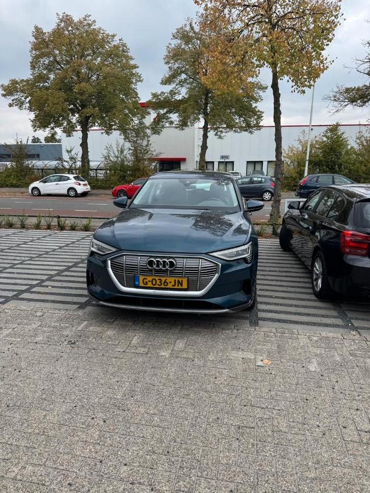 Audi e-tron 55 Quattro 360pk 2019 Blauw, Auto's, Audi, Particulier, e-tron, Elektrisch, Euro 6, SUV of Terreinwagen, Automaat