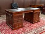Klassiek Engels bureau (partnerdesk) #577, Huis en Inrichting, Bureaus, Ophalen of Verzenden, Zo goed als nieuw
