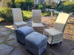 Drie Mobitec eetkamerstoelen en twee poefen, Ophalen of Verzenden, Zo goed als nieuw, Drie