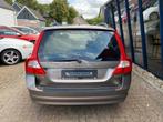 Volvo V70 2.5FT Momentum H.LEER / ECC / PDC / YOUNGTIMER, Auto's, Volvo, Voorwielaandrijving, Gebruikt, Zwart, Leder en Stof