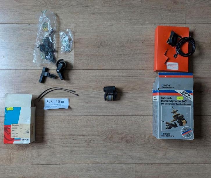Union Roldynamo's NOS en gebruikt, Fietsen en Brommers, Fietsaccessoires | Fietsverlichting, Voorlicht, Zo goed als nieuw, Dynamo