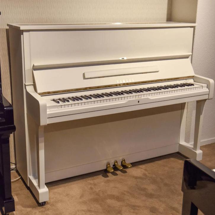 Piano gezocht, Muziek en Instrumenten, Piano's, Zo goed als nieuw, Piano, Overige kleuren, Ophalen