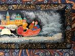 Mooi antiek doosje uit Rusland van hout en lak 15,8 cm., Antiek en Kunst, Ophalen of Verzenden