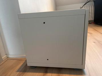 Twee IKEA BESTA kasten (60x40 & 120x40) met snoeruitsparinge - afbeelding 6