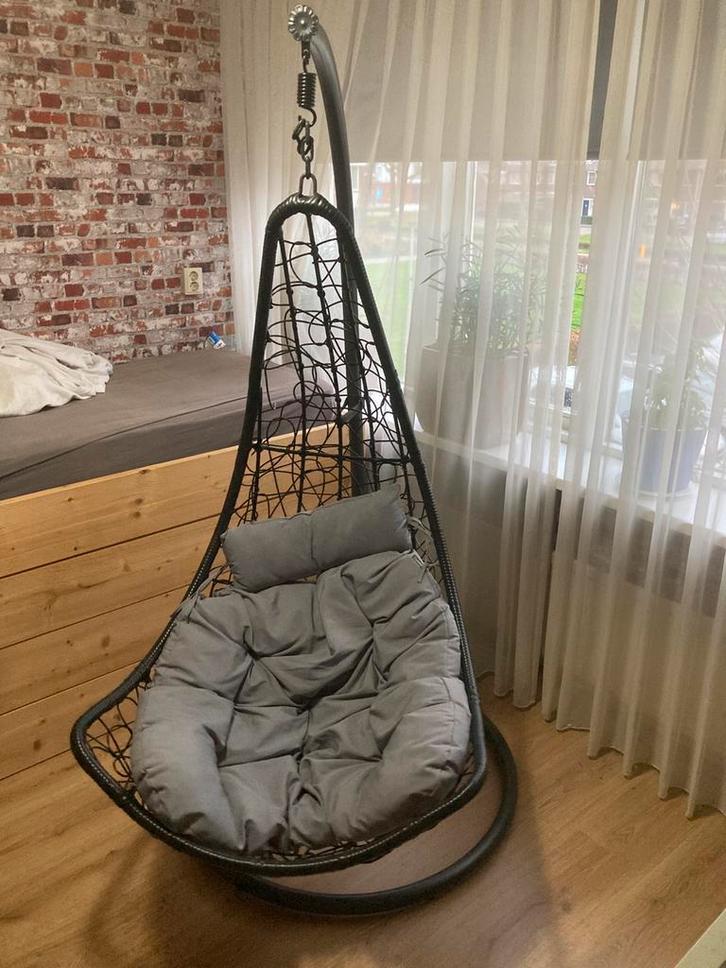 Z.g.a.n hangstoel intratuin, Huis en Inrichting, Fauteuils, Zo goed als nieuw, 75 tot 100 cm, Ophalen