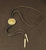 Vintage Bolo Tie messing met vogel design Damasceense, Verzenden, Overige materialen, Ketting, Verguld