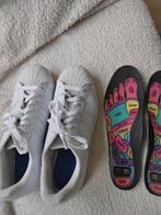 Adidas schoenen  40, Adidas, Wit, Ophalen of Verzenden, Sneakers of Gympen