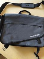 Verstelbare grijze schoudertas. REEBOK., Ophalen of Verzenden, 17 inch of meer, Zo goed als nieuw