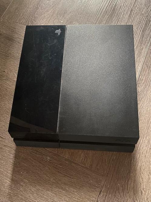 Playstation 4 + controller + oplaadstation+ 8 games, Spelcomputers en Games, Spelcomputers | Sony PlayStation 4, Gebruikt, Original