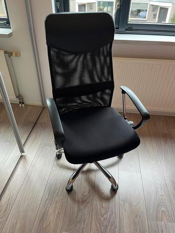 Bureaustoel in zeer goede staat beschikbaar voor biedingen